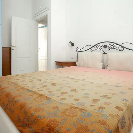 Apartment Bilocale Via Magnon
